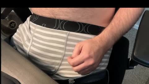 Snapshot of twinkboylover321 chatting on 27, 4, 2026 Tell me what to do online show from 27, 4, 2026