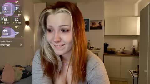 Snapshot of twinkle_toes_ chatting on 19, 7, 2026 Eva online show from 19, 7, 2026