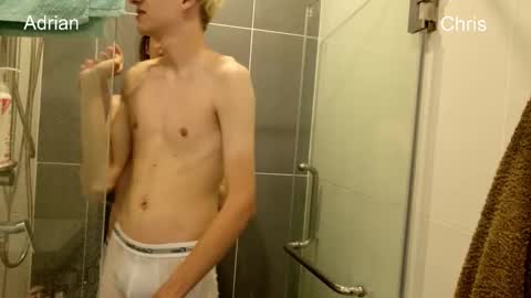 Adrian  Chris vers online show from 28, 9, 2025