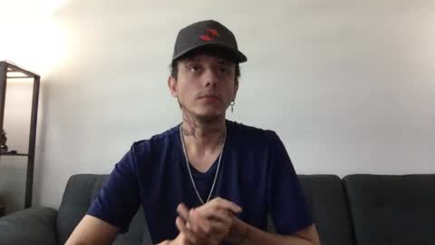 Snapshot of twinksguys360 chatting on 2, 5, 2026 Derrick online show from 2, 5, 2026