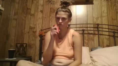 Snapshot of twizzler_twizzle chatting on 25, 9, 2025 twizzler_twizzle online show from 25, 9, 2025