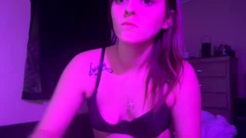 twizzler_twizzle online show from 22, 2, 2026