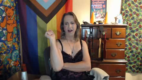 twocumkerry online show from 12, 6, 2026