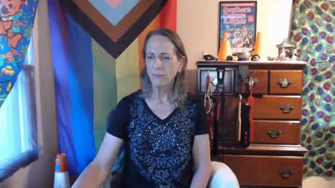 twocumkerry online show from 12, 7, 2026