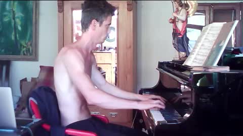 Snapshot of twoforallprivate chatting on 17, 9, 2025 TobeBritta online show from 17, 9, 2025