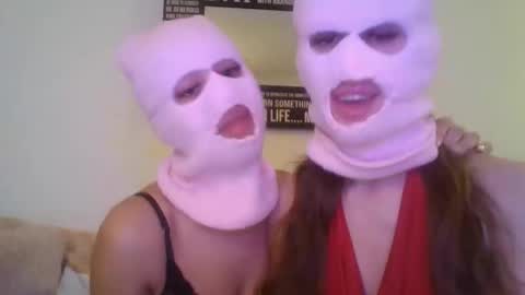 Snapshot of twogirlslove chatting on 19, 3, 2026 AvaMini online show from 19, 3, 2026