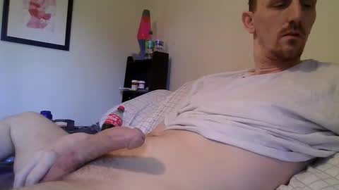 Snapshot of twohandandmore chatting on 1, 5, 2026 twohandandmore online show from 1, 5, 2026