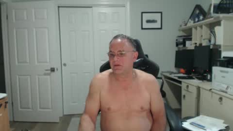 Twopeopleinlove online show from 25, 11, 2025