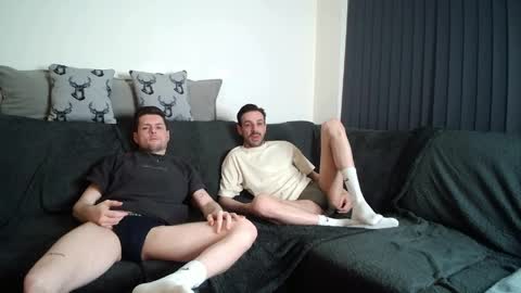 Snapshot of twotwinkhusbands chatting on 9, 4, 2026 RyanRowan online show from 9, 4, 2026