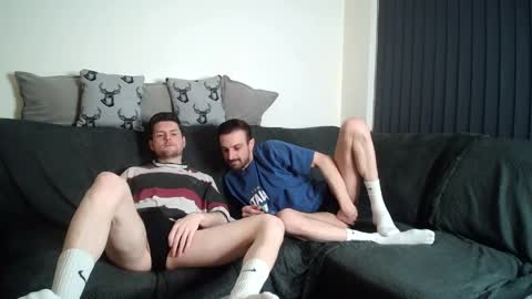 Snapshot of twotwinkhusbands chatting on 13, 4, 2026 RyanRowan online show from 13, 4, 2026