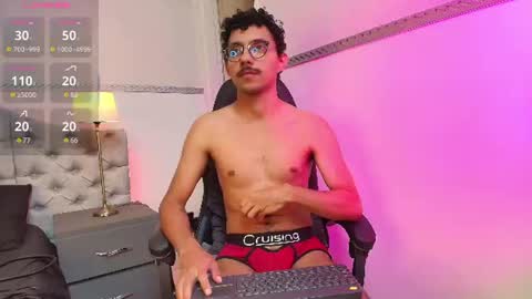 Snapshot of twunkmiguel chatting on 25, 7, 2026 TwunkMiguel online show from 25, 7, 2026