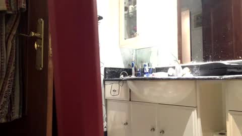 txatehard online show from 1, 2, 2025