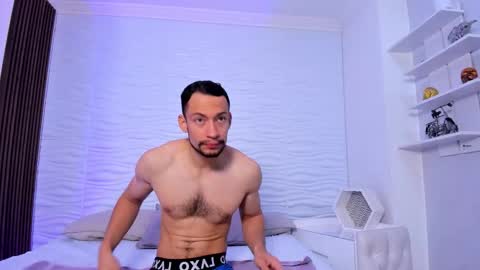 Snapshot of tyagoroberts chatting on 26, 10, 2025 Tyago online show from 26, 10, 2025