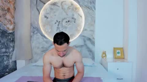 Snapshot of tyagoroberts chatting on 3, 11, 2025 Tyago online show from 3, 11, 2025