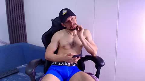 Snapshot of tyagoroberts chatting on 21, 11, 2025 Tyago online show from 21, 11, 2025