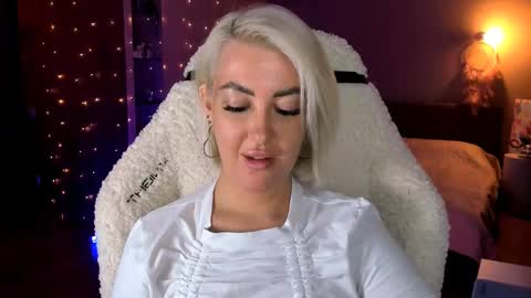 Miley online show from 8, 2, 2025