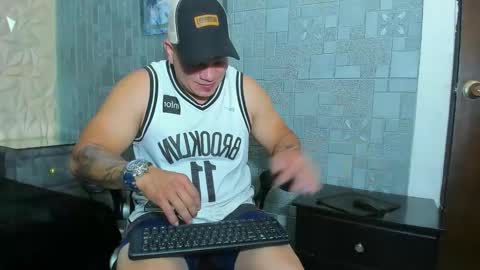 Snapshot of tyleer_scot chatting on 24, 3, 2026 Tyleer Scot online show from 24, 3, 2026