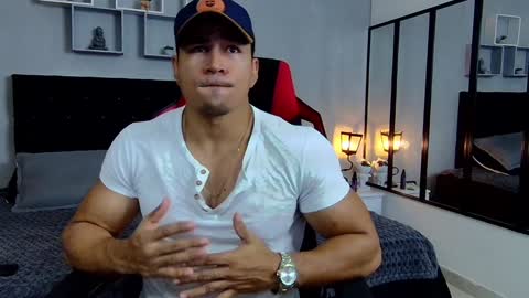 Snapshot of tyler_hank1 chatting on 15, 12, 2024 tyler_hank1 online show from 15, 12, 2024