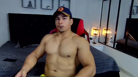 Snapshot of tyler_hank1 chatting on 18, 12, 2024 tyler_hank1 online show from 18, 12, 2024