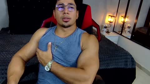 Snapshot of tyler_hank1 chatting on 23, 12, 2024 tyler_hank1 online show from 23, 12, 2024