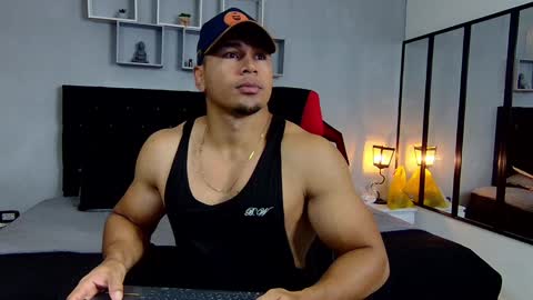 Snapshot of tyler_hank1 chatting on 7, 1, 2025 tyler_hank1 online show from 7, 1, 2025