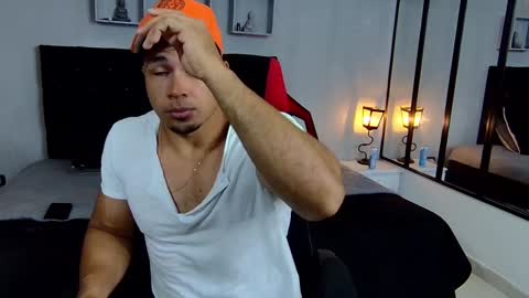 Snapshot of tyler_hank1 chatting on 14, 1, 2025 tyler_hank1 online show from 14, 1, 2025