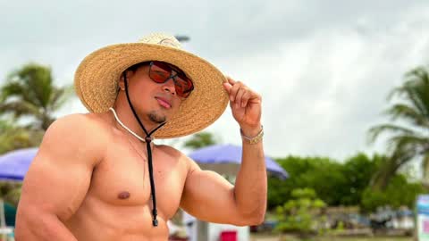 Snapshot of tyler_hank1 chatting on 5, 2, 2025 tyler_hank1 online show from 5, 2, 2025