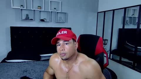 Snapshot of tyler_hank1 chatting on 23, 2, 2025 tyler_hank1 online show from 23, 2, 2025