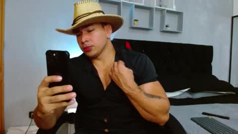 Snapshot of tyler_hank1 chatting on 3, 12, 2025 tyler_hank1 online show from 3, 12, 2025