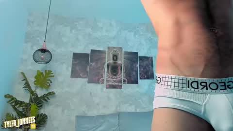 Snapshot of tyler_jonnes chatting on 17, 2, 2025 Tyler online show from 17, 2, 2025