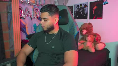 Snapshot of tyler_price01 chatting on 21, 4, 2026 Tyler online show from 21, 4, 2026