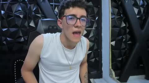 Snapshot of tylercross_ chatting on 10, 3, 2026 Tyler online show from 10, 3, 2026