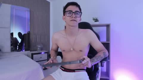 Snapshot of tylercross_ chatting on 11, 3, 2026 Tyler online show from 11, 3, 2026