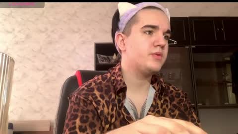 Snapshot of tylersweet_ chatting on 5, 4, 2026 Tyler online show from 5, 4, 2026