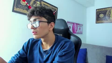 Snapshot of tylerwhiite_ chatting on 11, 2, 2025 online show from 11, 2, 2025
