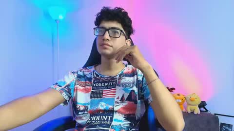   online show from 18, 12, 2025