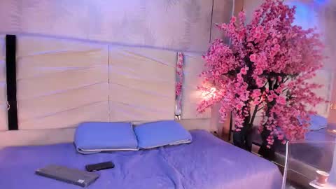 Snapshot of tyna01 chatting on 14, 3, 2026 online show from 14, 3, 2026