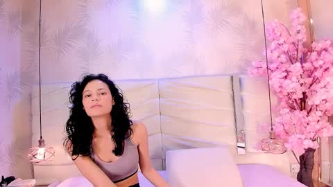 Snapshot of tyna01 chatting on 3, 4, 2026 online show from 3, 4, 2026