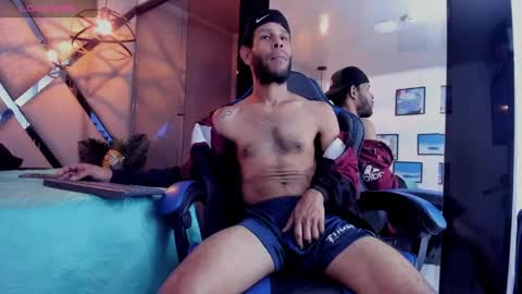 --- Tyron --- online show from 19, 4, 2026