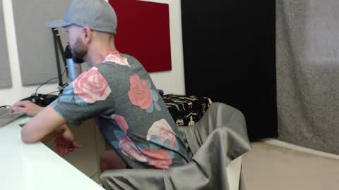 Snapshot of tyronemattias chatting on 15, 2, 2025 Tyrone Mattias online show from 15, 2, 2025