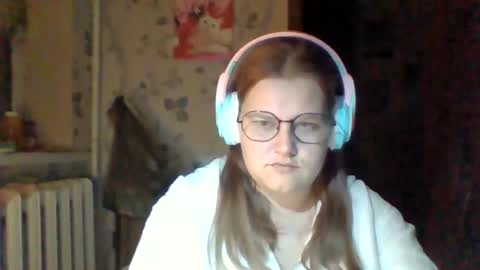 Snapshot of tyuoooy3 chatting on 14, 9, 2025 Tyuoooy3s online show from 14, 9, 2025