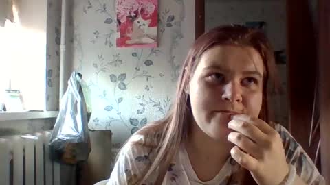 Snapshot of tyuoooy3 chatting on 17, 9, 2025 Tyuoooy3s online show from 17, 9, 2025