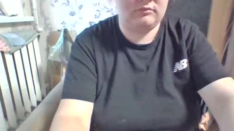 Snapshot of tyuoooy3 chatting on 19, 9, 2025 Tyuoooy3s online show from 19, 9, 2025
