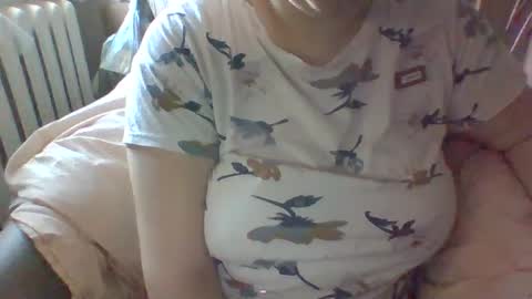 Snapshot of tyuoooy3 chatting on 25, 9, 2025 Tyuoooy3s online show from 25, 9, 2025