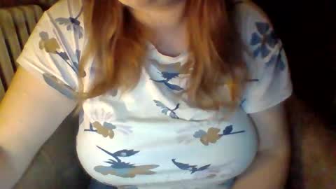 Snapshot of tyuoooy3 chatting on 26, 9, 2025 Tyuoooy3s online show from 26, 9, 2025