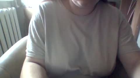 Snapshot of tyuoooy3 chatting on 27, 9, 2025 Tyuoooy3s online show from 27, 9, 2025