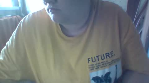 Snapshot of tyuoooy3 chatting on 4, 10, 2025 Tyuoooy3s online show from 4, 10, 2025