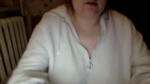Snapshot of tyuoooy3 chatting on 9, 10, 2025 Tyuoooy3s online show from 9, 10, 2025