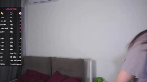 Snapshot of udelaborom chatting on 17, 5, 2026 Lili online show from 17, 5, 2026