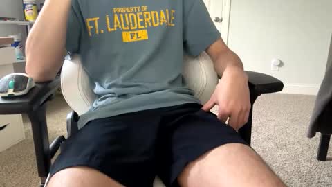 Snapshot of ufjsvskcn chatting on 21, 4, 2026 Love Lain online show from 21, 4, 2026